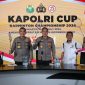Ketua Panitia Kapolri Cup Badminton Championships 2024, Karopal Slog Polri Brigjen Pol Irman Sugema, S.H., S.I.K., M.H, Karopenmas Divhumas Polri, Brigjen Pol Trunoyudo Wisnu Andiko, S.I.K dan Wakil Sekretaris Jenderal PP PBSI, Edi Sukarno dalam jumpa pers di Kantor Divisi Humas Polri, Jakarta Selatan, Kamis (18/7). Foto : PP PBSI