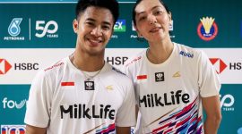 Dejan Ferdinansyah/Gloria Emanuelle Widjaja yang ditempatkan sebagai unggulan 5 Malaysia Open 2025, tumbang ditangan Hiroki Midorikawa/Natsu Saito (Jepang) 17-21, 17-21 di babak 16 besar Malaysia Open 2025