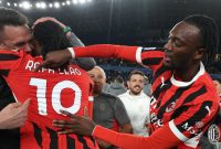 Selebrasi Pemain AC Milan setelah menaklukan Inter dengan skor 3-2 pada piala super italia. Foto : AC Milan