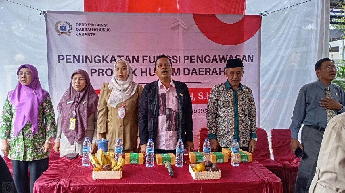 August Hamonangan dan Masyarakat Akan Meningkatkan Fungsi Pengawasan Perda. Foto : Pohan