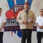 Menpora Dito Ariotedjo didampingi oleh Wamenpora Taufik Hidayat dan Deputi Bidang Peningkatan Prestasi Olahraga Kementerian Pemuda dan Olahraga Surono dalam acara press konferensi Seleksi Nasional Cabang Olahraga Tenis Meja, Tinju dan Sepaktakraw.